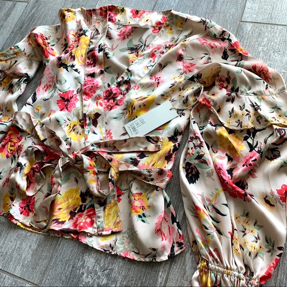 ENDLESS SUMMER WRAPPED UP TOP - Picture 2 of 9